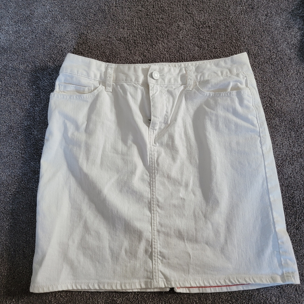 Tommy Hilfiger denim skirt
